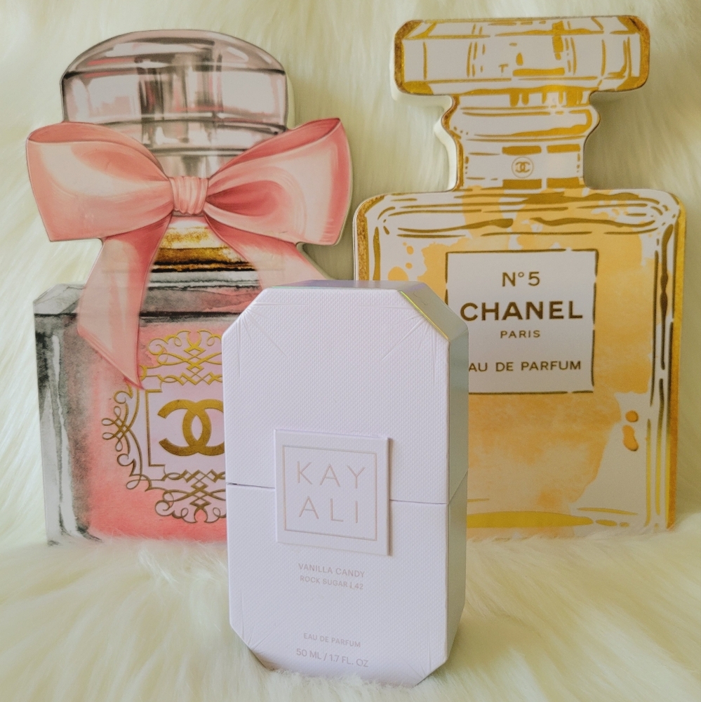 ✨✨SOLD✨✨🩷🩷KAYALI VANILLA CANDY ROCK SUGAR | 42 EDP 1.7 OZ 🩷🩷 - Picture 4 of 10